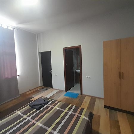Art Guest House In Kaskad Erivan Exterior foto