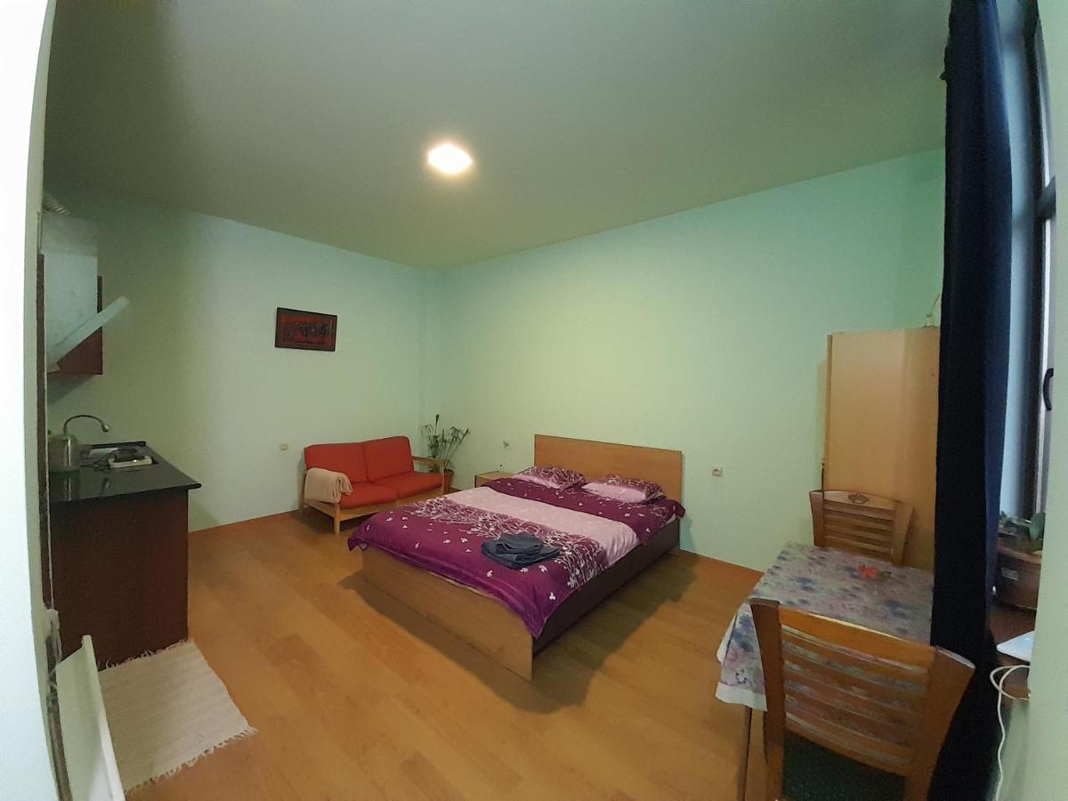 Art Guest House In Kaskad Erivan Exterior foto